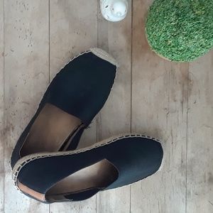 VIONIC Women's Black Espadrille